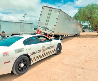 Halla GN remolque con balas robadas