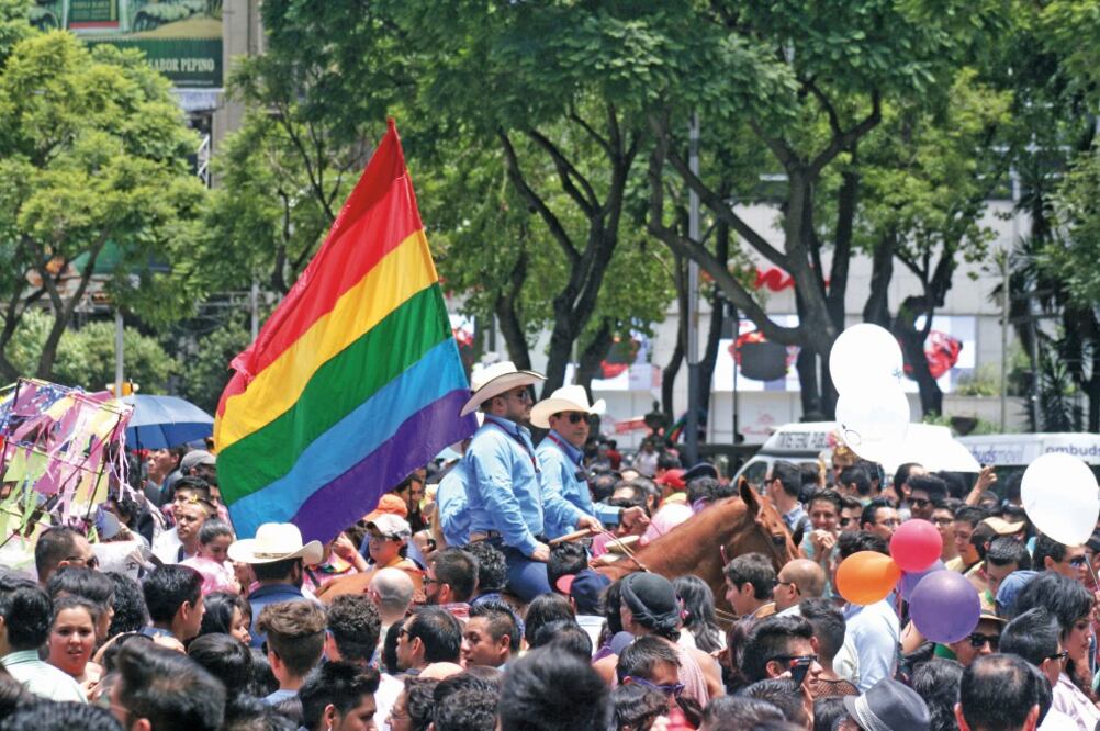 Legislador asegura que el movimiento en favor de la diversidad sexual se ha convertido en un actor político para promover una sociedad igualitaria (ARCHIVO EL UNIVERSAL)
