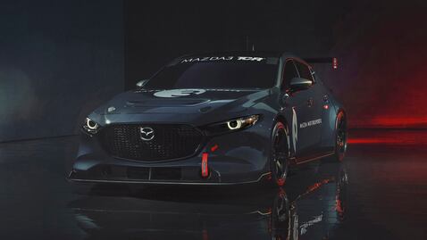 Mazda se abre paso en las pistas de carreras 