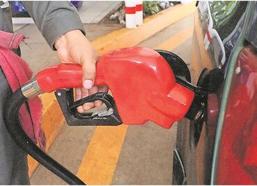 Una semana más sin subsidio para la gasolina Premium