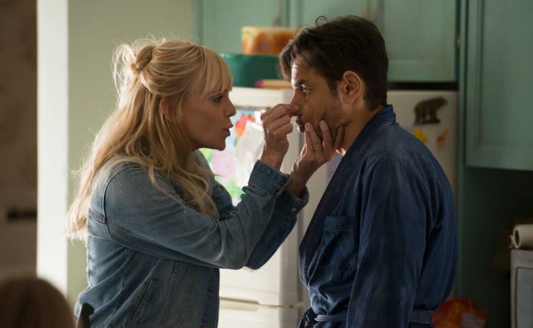 Derbez presentó su cinta "¡Hombre al agua!", en la que actúa con Anna Faris FOTO:AP