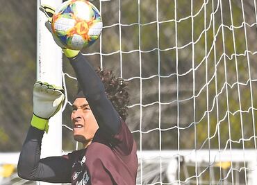 Gustavo Piñero pone a sudar a los porteros
