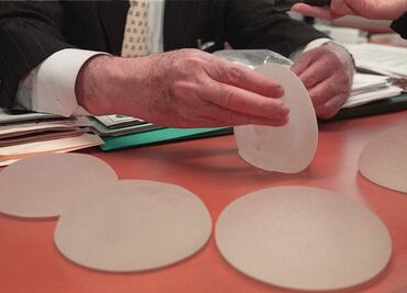 México, cuarto lugar mundial en cirugías de aumento de busto