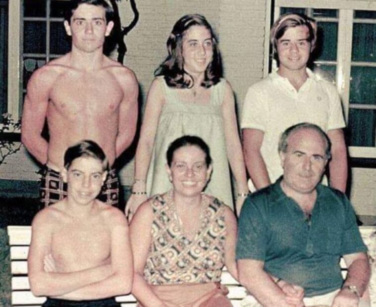 La familia real de secuestradores que inspiró "El secreto de la familia Grego"