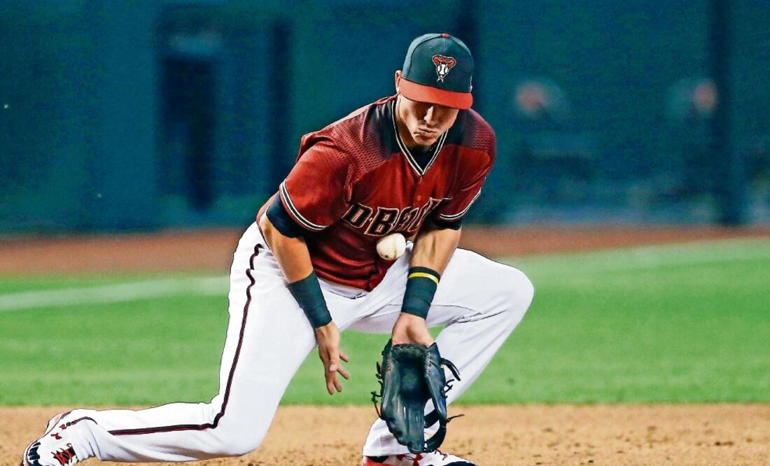 Jake Lamb conectó su segundo jonrón como zurdo de 2017. (ROSS D. FRANKLIN. AP)