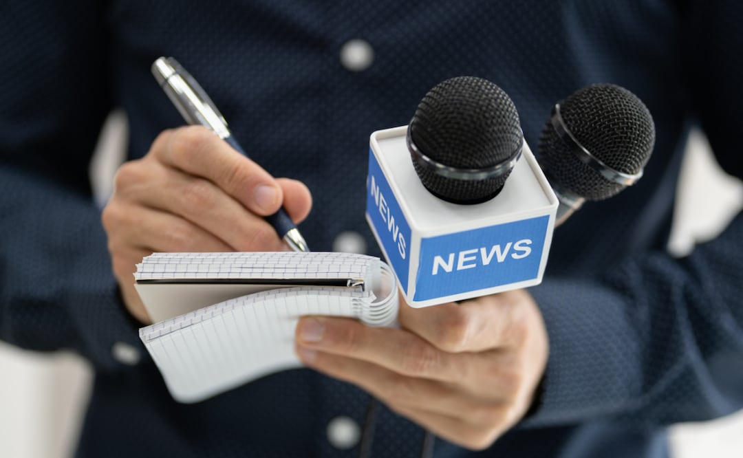 Este martes 8 de septiembre se conmemora el Día Internacional del Periodista. Foto: Canva