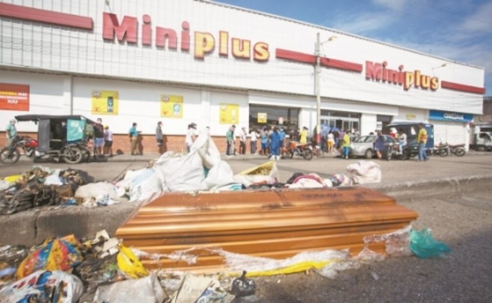 Nueve días en Guayaquil, la tierra del llanto y los ataúdes