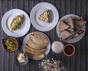 Antojito Tuesday con causa en Siembra Tortillería