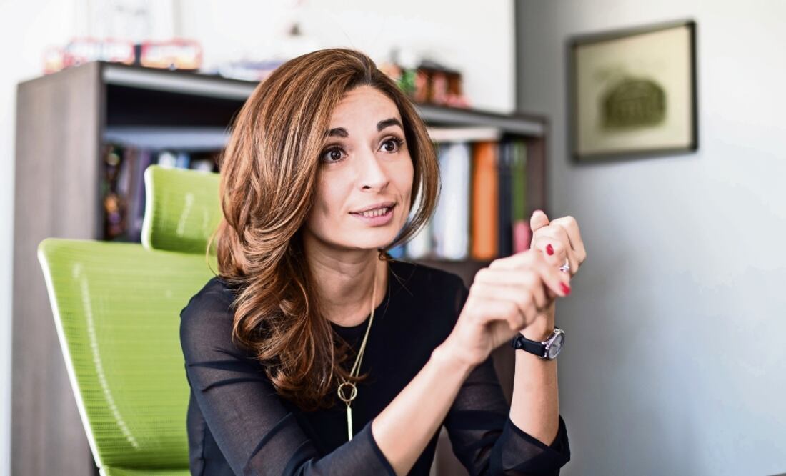 La funcionaria capitalina detalló que el apoyo de las escuelas les quita mucha carga administrativa y gastos al gobierno local (GERMAN ESPINOSA. EL UNIVERSAL)