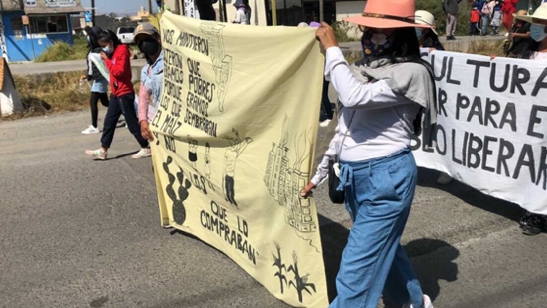 Comunidad indígena realiza marcha por violencia al norte de Toluca