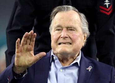 George Bush padre sale de cuidados intensivos