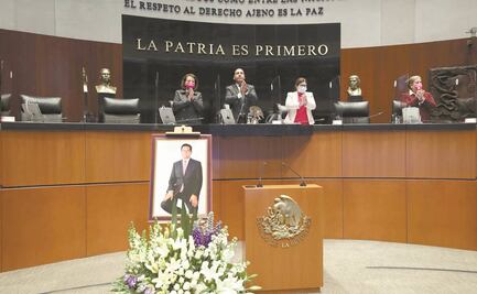 Entre aplausos, el Senado despide a Juan Arvizu