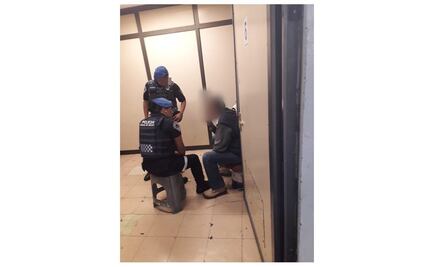 Policías evitan suicidio de un hombre en Metro Cuatro Caminos