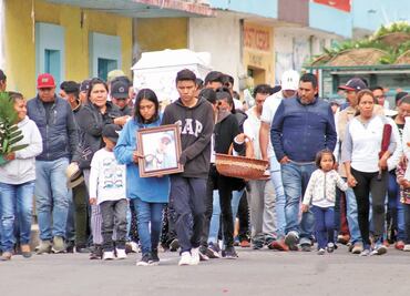 Dan el último adiós a joven que se ahogó en Xochimilco