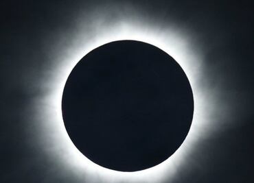 Aviones de la NASA perseguirán el eclipse total de Sol