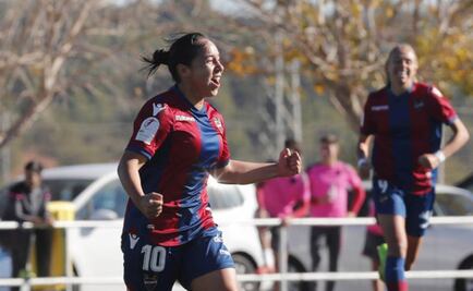Charlyn Corral le da el triunfo al Levante ante el Sporting
