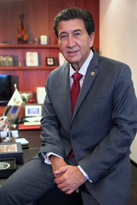 El senador del PRI y aspirante a gobernador de Veracruz Héctor Yunes Landa (LUCÍA GODÍNEZ. EL UNIVERSAL)