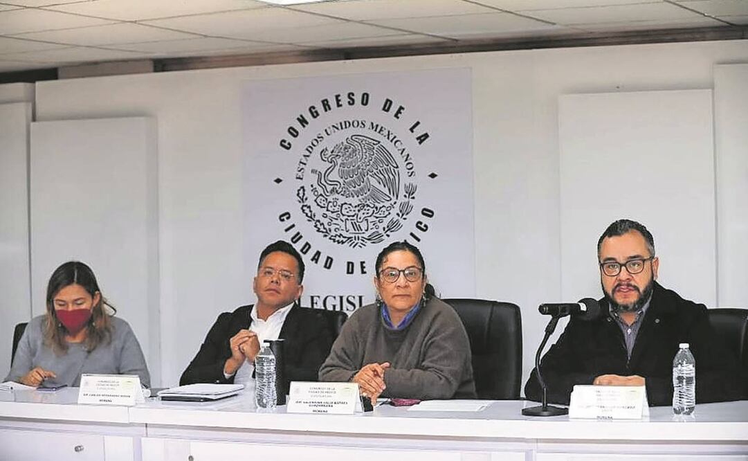 La presidenta de la Comisión de Presupuesto y Cuenta Pública del Congreso local, Valentina Batres, detalló que combatirán la campaña de desinformación que ha iniciado el PAN sobre el impuesto a las apps. Foto: Especial. 