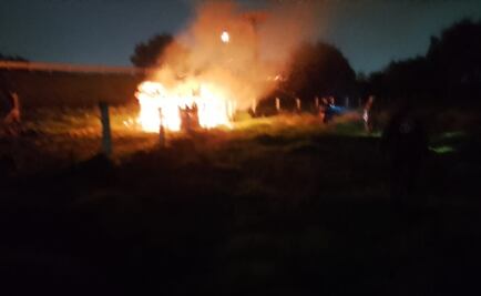 Quema de polvorín provoca incendio cerca del Circuito Exterior Mexiquense