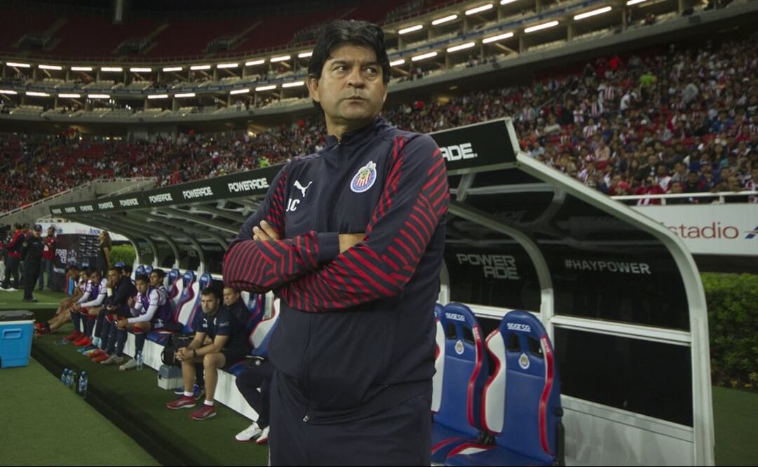 Cardozo; estratega del Gudalajara durante un juego del Apertura 2018. FOTO/IMAGO7