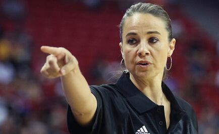 Entrenadora rompe nueva barrera en la NBA