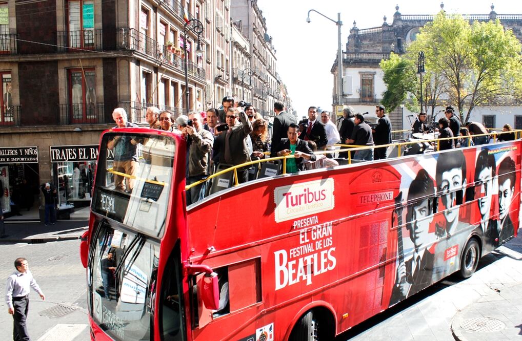 Con el recorrido “Magical Mystery Tour”, que contó con música en vivo a cargo del grupo Morsa, y la presencia de “Pete” Best, primer baterista del Cuarteto de Liverpool, inició el cierre de actividades que la SecretarÍa de Turismo local organizó sobre The Beatles, en el marco del Año Dual México-Reino Unido. 