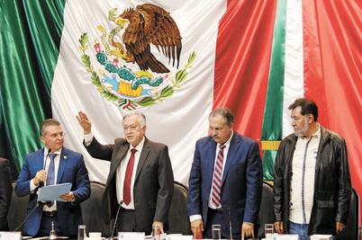 Bartlett la libra ante diputados