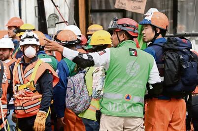 Vecinos de Tlalpan exigen no detener trabajos de rescate