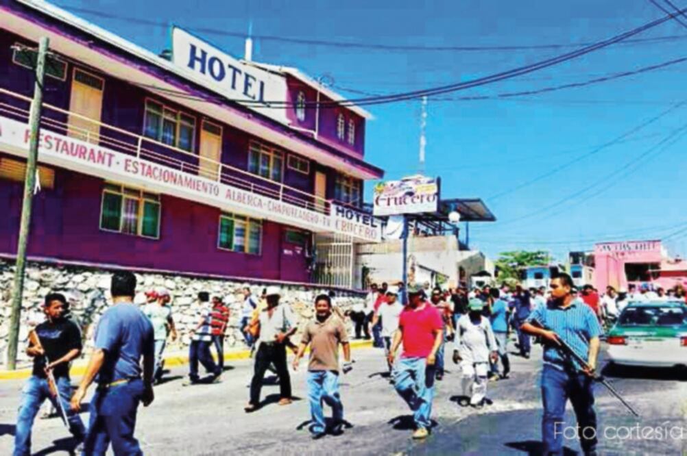 El fuego cruzado se dio en repetidas ocasiones y participaron policías municipales (TOMADA DE VIDEO)
