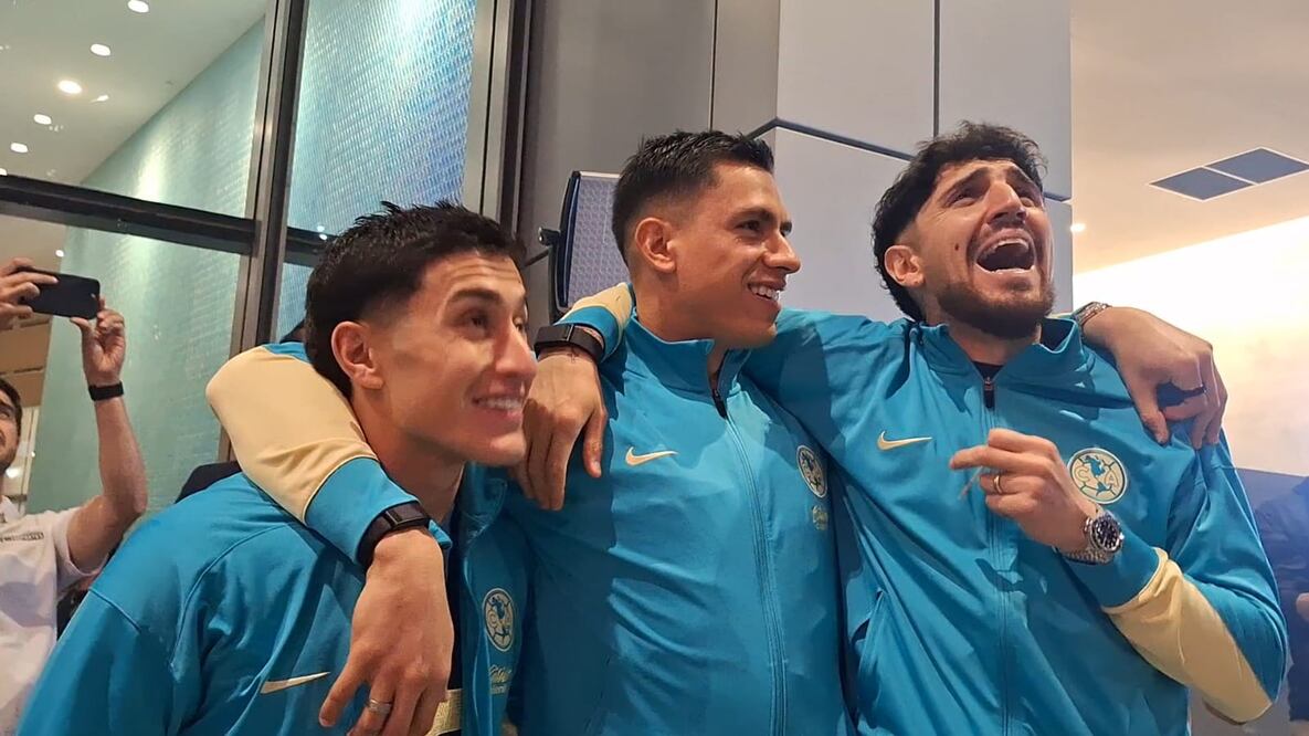 Así fue la serenata de los aficionados del América a sus jugadores / Fotos: Sebastián García - EL UNIVERSAL