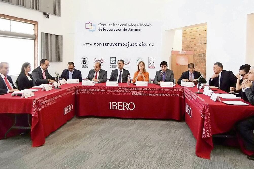 Los participantes en la mesa “Modelo de Investigación Criminal” coincidieron en que el funcionamiento del sistema depende de la capacitación de los operadores. (TOMADA DE TWITTER)