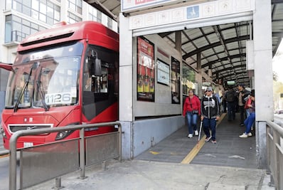 Dan mantenimiento a 65 estaciones de 4 líneas del Metrobús