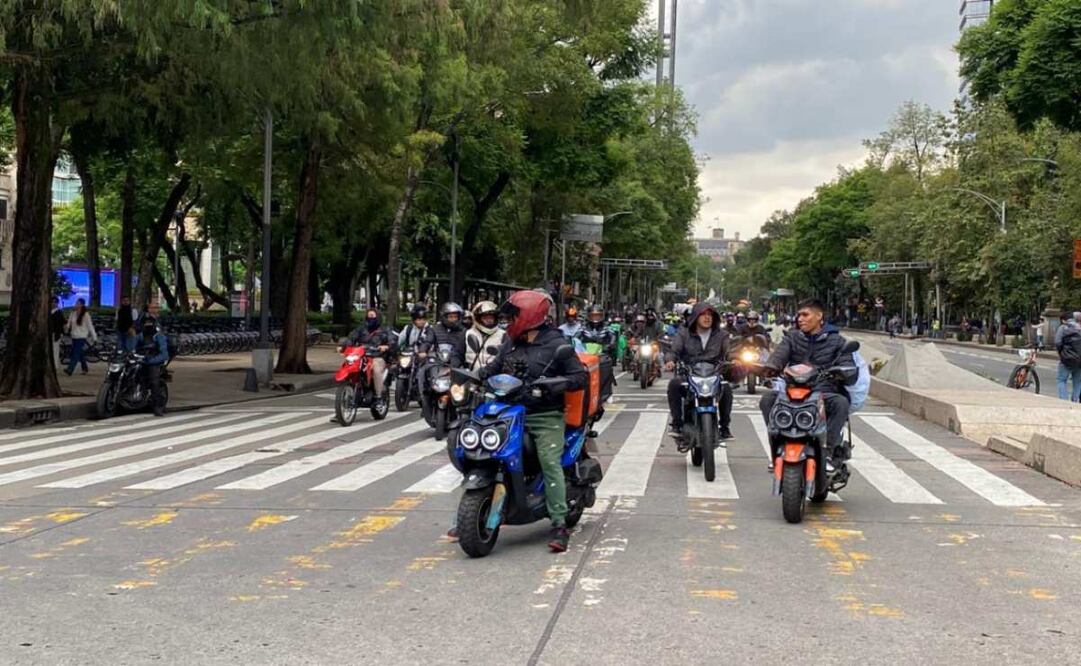 Repartidores de plataformas digitales liberan vialidades (18/06/2025). Foto: Valente Rosas / EL UNIVERSAL