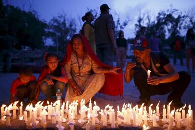 Nepal: A un mes del terremoto, miles siguen sin hogar