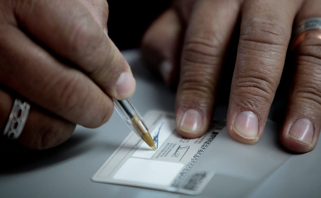 La credencial de elector es el documento más aceptado como identificación oficial en México - Foto: Foto de archivo/EL UNIVERSAL