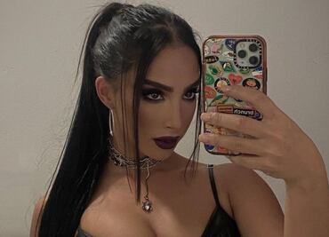 El look dark sexy de María Chacón inspirado en Merlina Addams