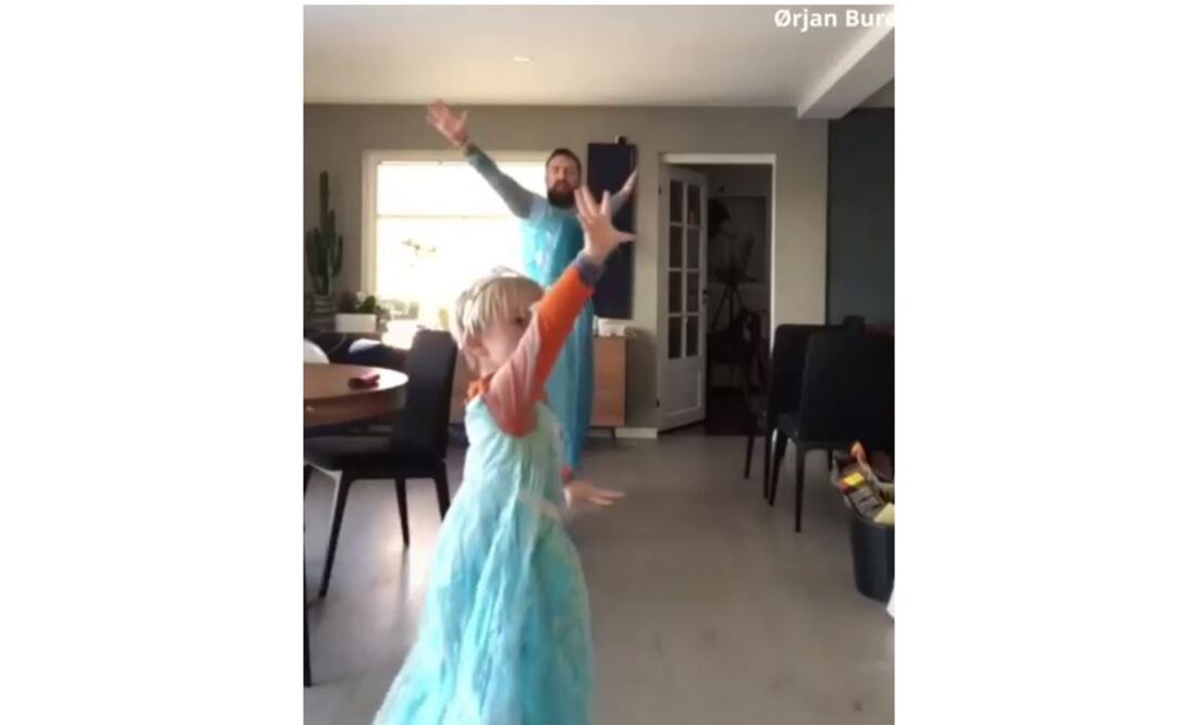 Orjan Buroe baila con su hijo "Libre soy". FOTO: Especial