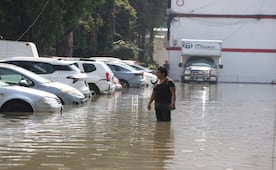 Vecinos de Tlalnepantla reclaman apoyo tras inundación; reportan graves afectaciones