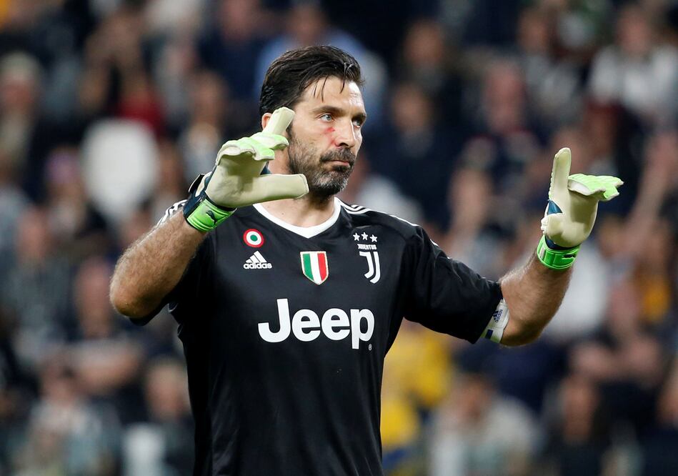 Reuters. Gianluigi Buffon durante el juego entre la Juventus y el Napoli en el Allianz Stadium
