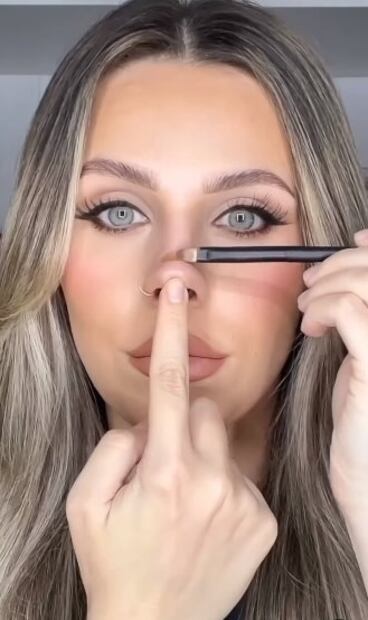 Foto: Instagram @makeupby_elliee