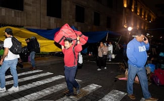 CNTE perfila fin de la huelga nacional tras bono; maestros comienzan a levantar plantón en CDMX