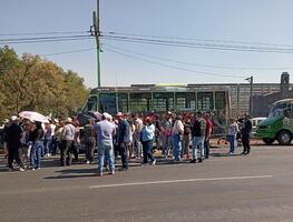 Reactivan acarreo en Morena; “sólo paso lista y me voy”, dicen previo a mitin en Tlatelolco