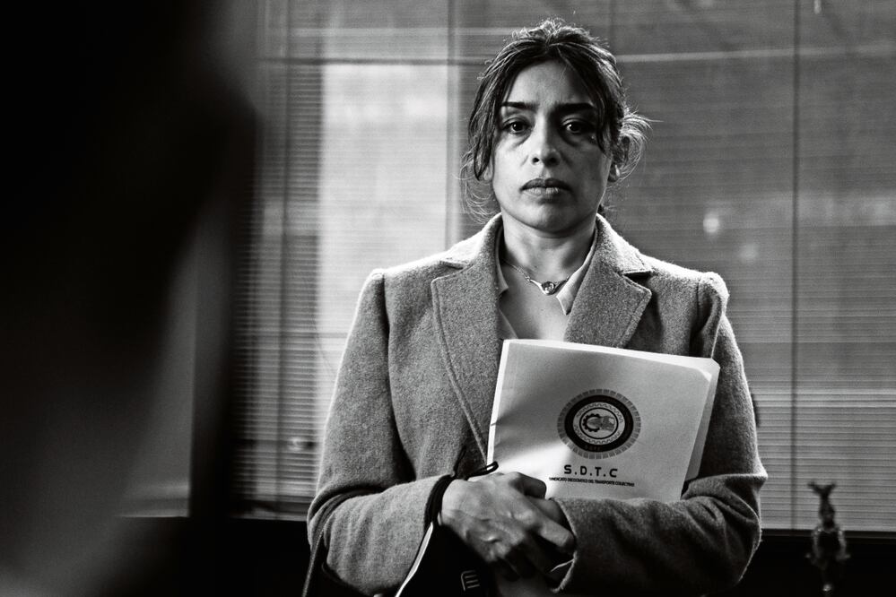 La actriz tuvo que aprender a manejar un convoy del metro. Foto: de Mandarina Cine