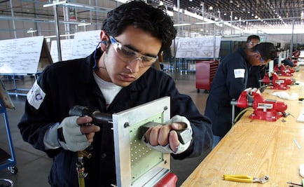 Empleo manufacturero repunta 2.5% en noviembre