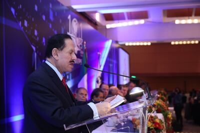 Llama el Licenciado Ealy Ortiz a mantener la unidad