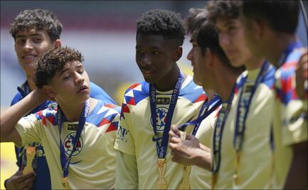 Hijo de Chucho Benítez es campeón con el América
