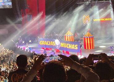 Los Caligaris arman colorida fiesta en el Auditorio