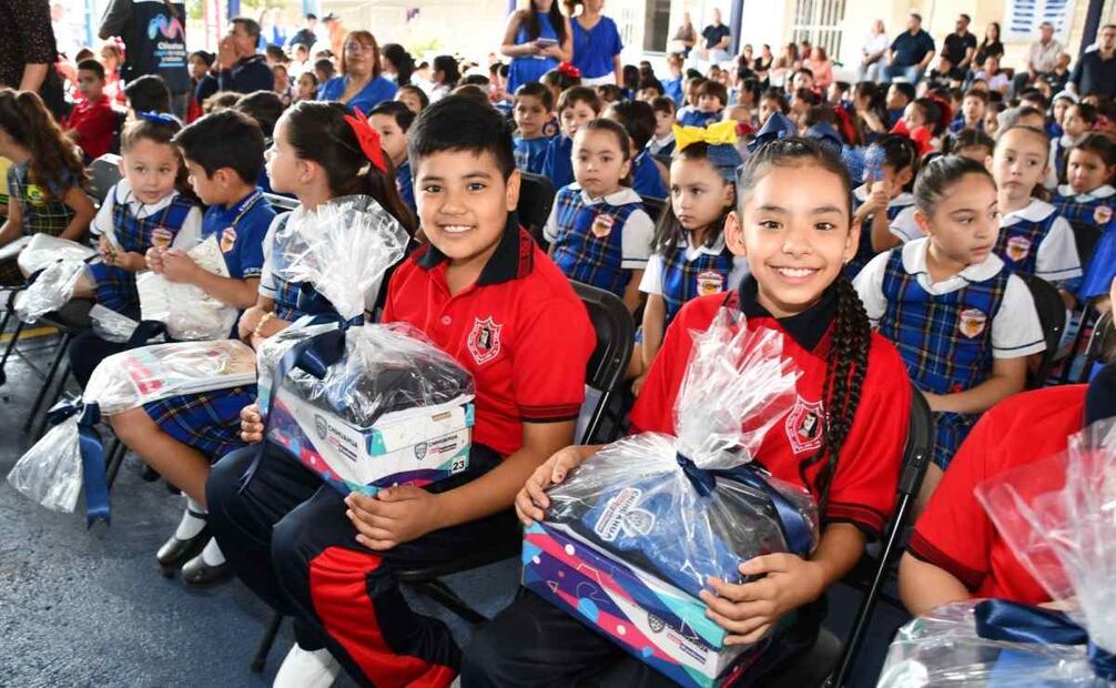 El acto protocolario del arranque del ciclo escolar se realizó en la Primaria Estatal Enrique C. Rébsamen No.2568. Foto: Especial