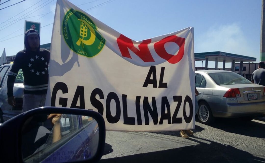 En Hidalgo, un grupo de manifestantes cerró carreteras federales en al menos 8 municiopios. Foto: Dinorath Mota