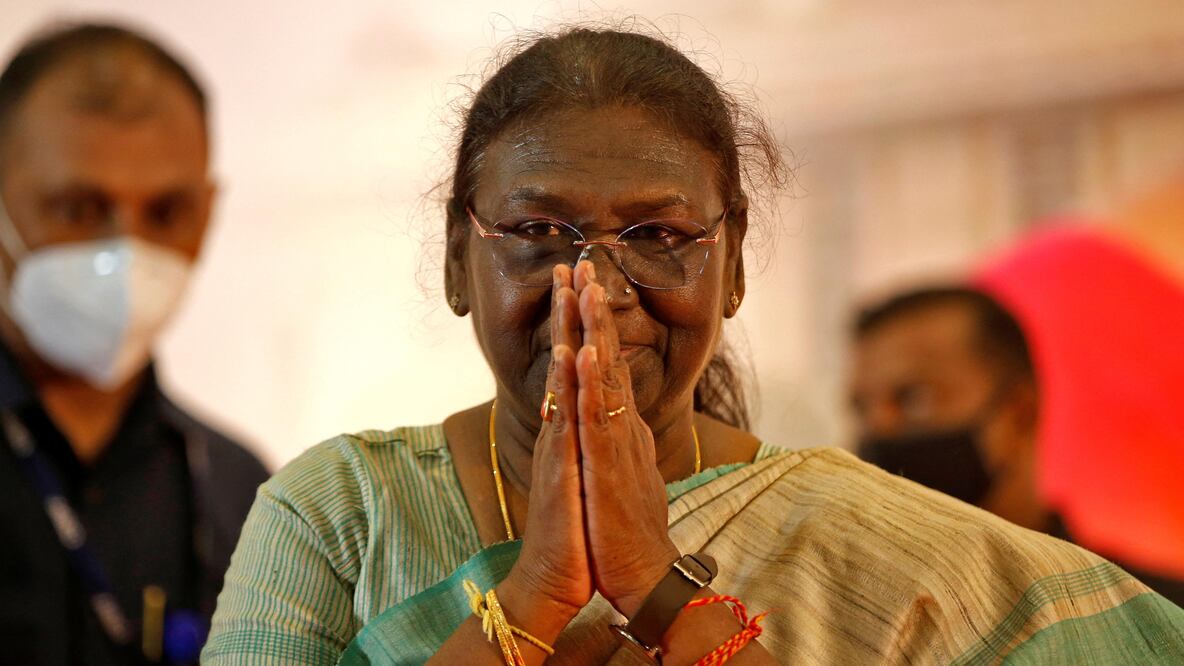 “Presidenta de Bharat”: por qué la jefa de Estado de India usó el nombre hindi del país en la invitación oficial del G-20 (y la controversia que genera)